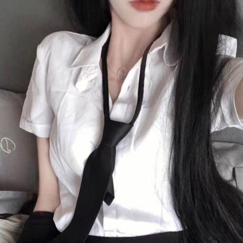 云雀山庄的情人